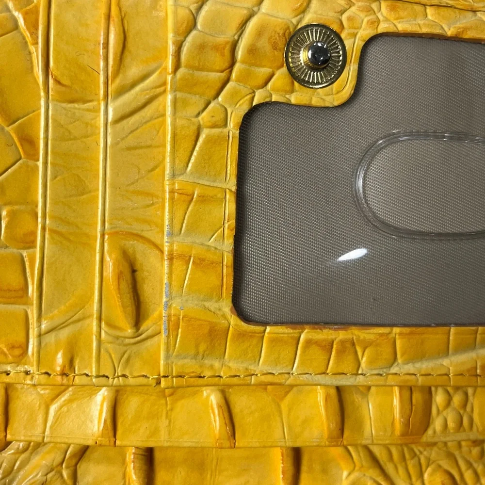 Brahmin Debra Yellow Melbourne Leather Wristlet Wallet Purse Authentic Croc - Picture 8 of 10
